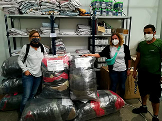 Cataluña: Humana dona ropa para personas con pocos recursos afectadas por la pandemia-img1